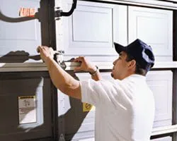 Garage Door Solution Service Darien, IL 630-454-7301 - rep-gdr-16m